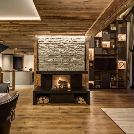 Prestige Summit Luxury Retreat In アパート *